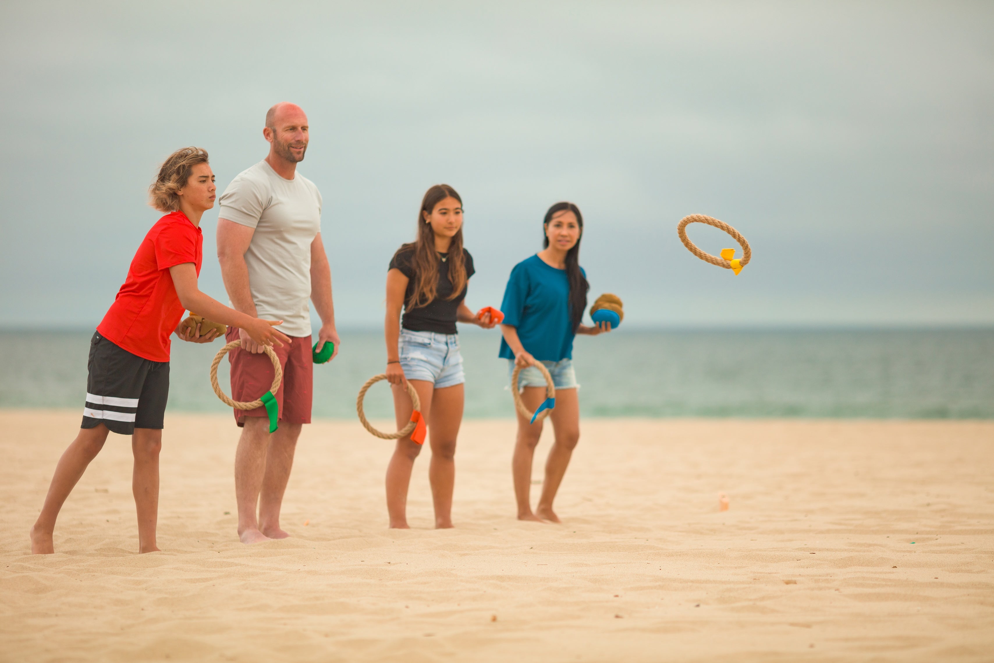 Kangaroo toss, outdoor game, yard game, beach game, backyard game, corn hole, bocce, ladder ball, spikeball 